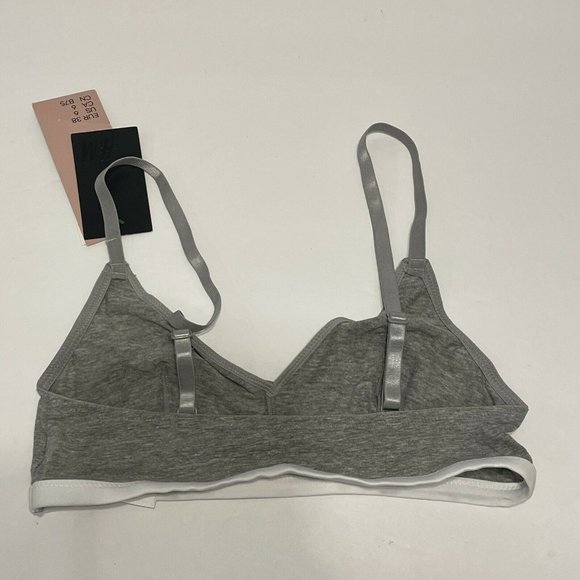 NWT H&M Bra sz 6 White/Gray Wireless Unlined Adjustable Straps Pullover - Picture 2 of 8